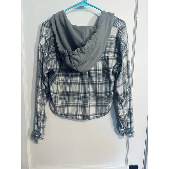 American Eagle crop flannel - Picture 3 of 8